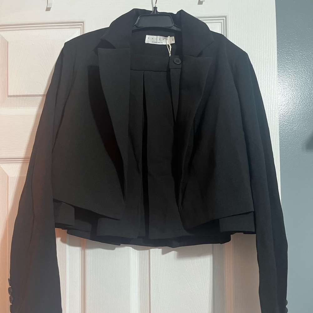 Black Cropped Blazer and Pleated Skirt Set